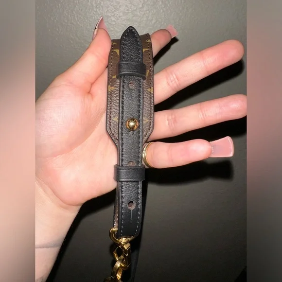 Louis Vuitton Bandoulière XL - Picture 5 of 10